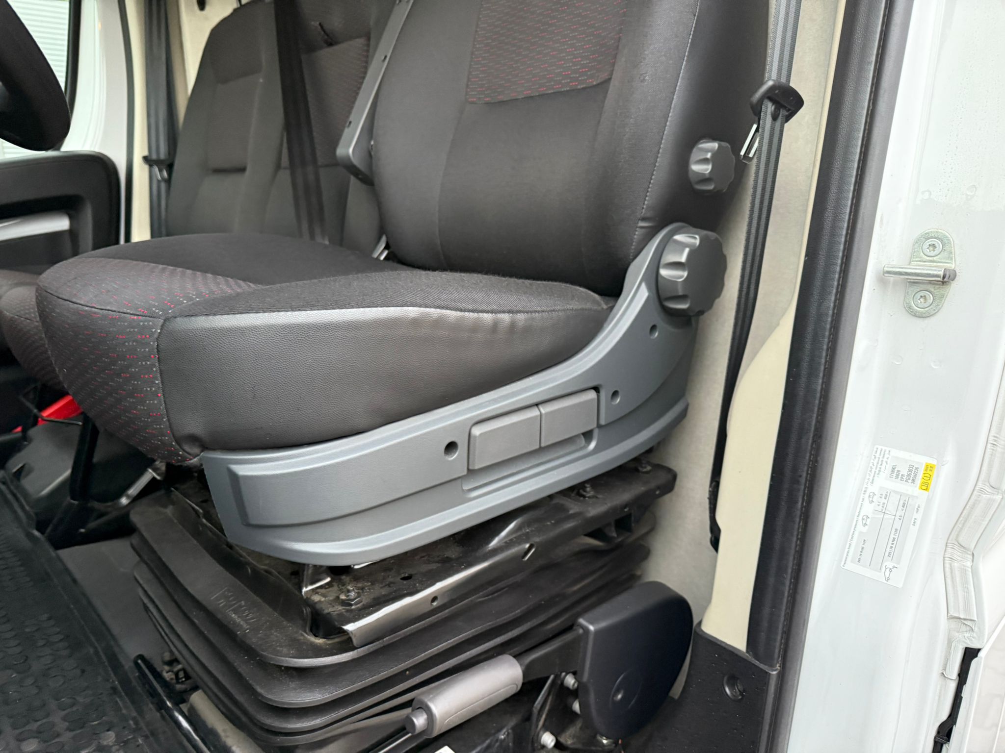 Peugeot Boxer 2023 - zdjęcie 25
