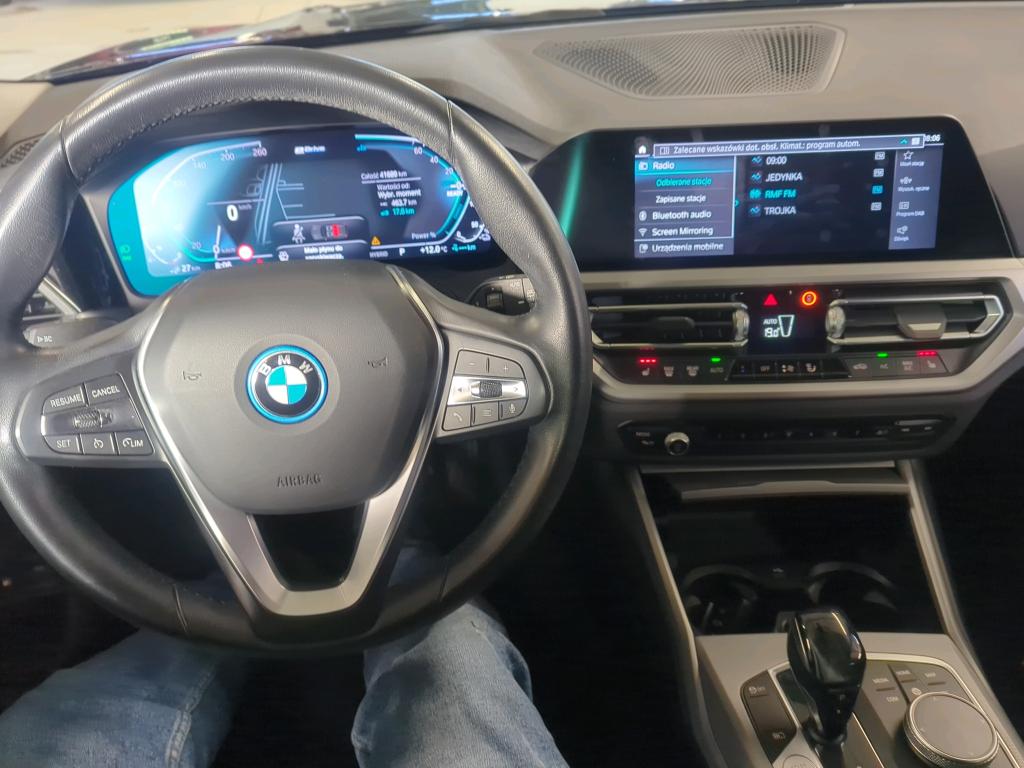 BMW Seria 3 2021 - zdjęcie 7