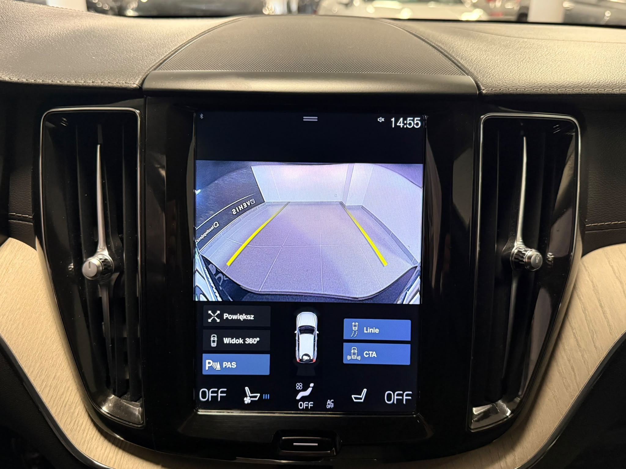 Volvo XC-60 2019 - zdjęcie 31