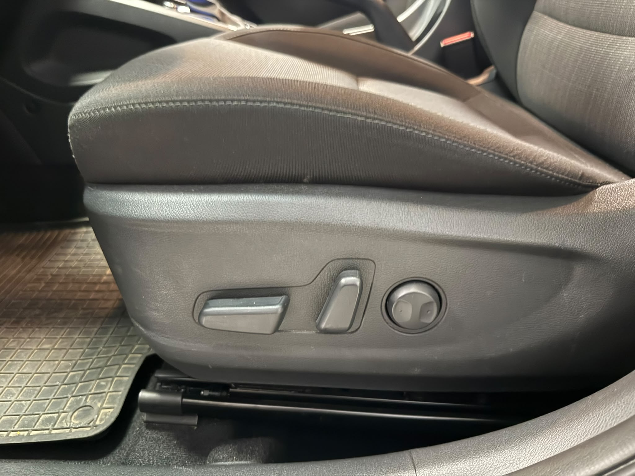 Hyundai Kona 2023 - zdjęcie 17