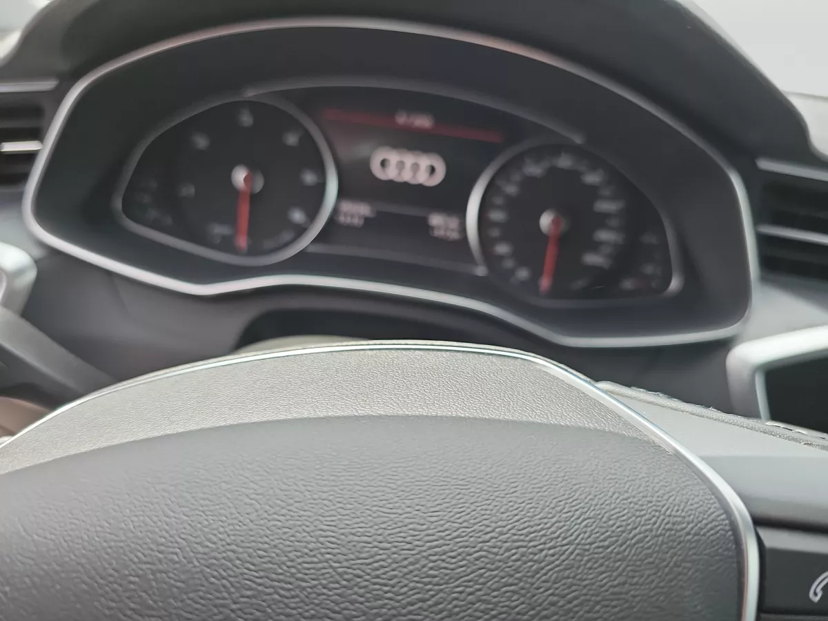 AUDI A6 2021 - zdjęcie 11