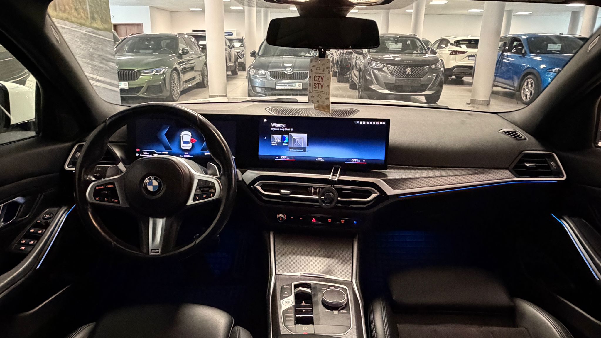 BMW Seria 3 2023 - zdjęcie 11