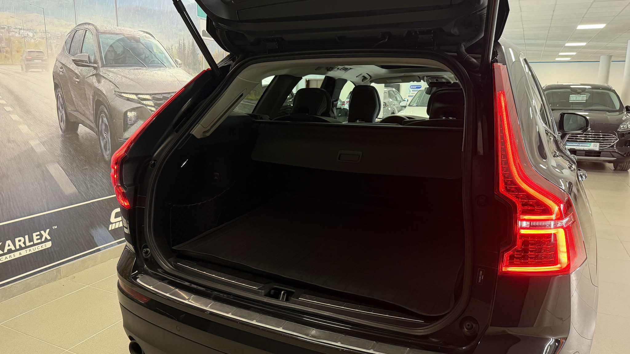 Volvo XC60 2020 - zdjęcie 38