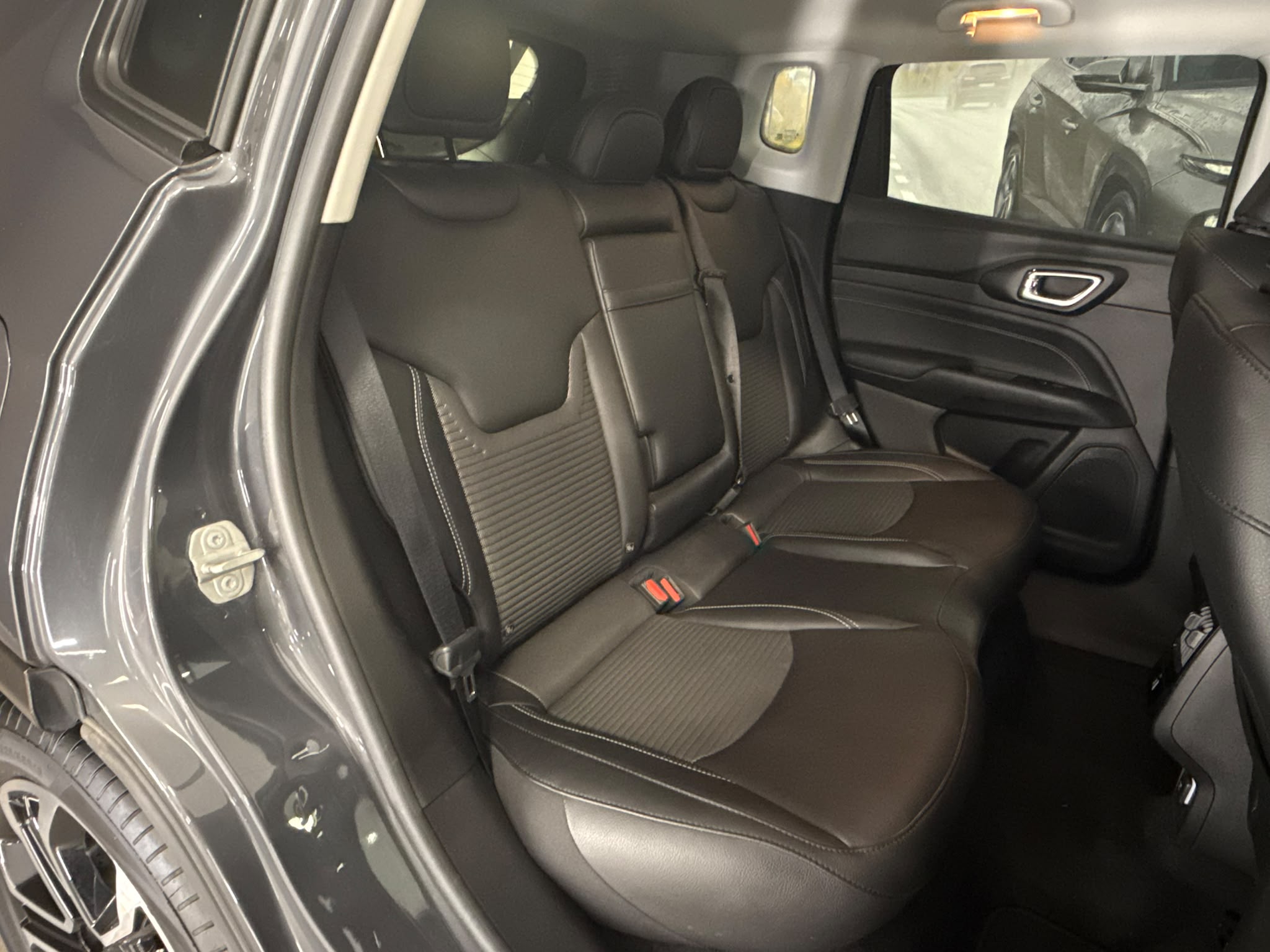 Jeep Compass 2022 - zdjęcie 28
