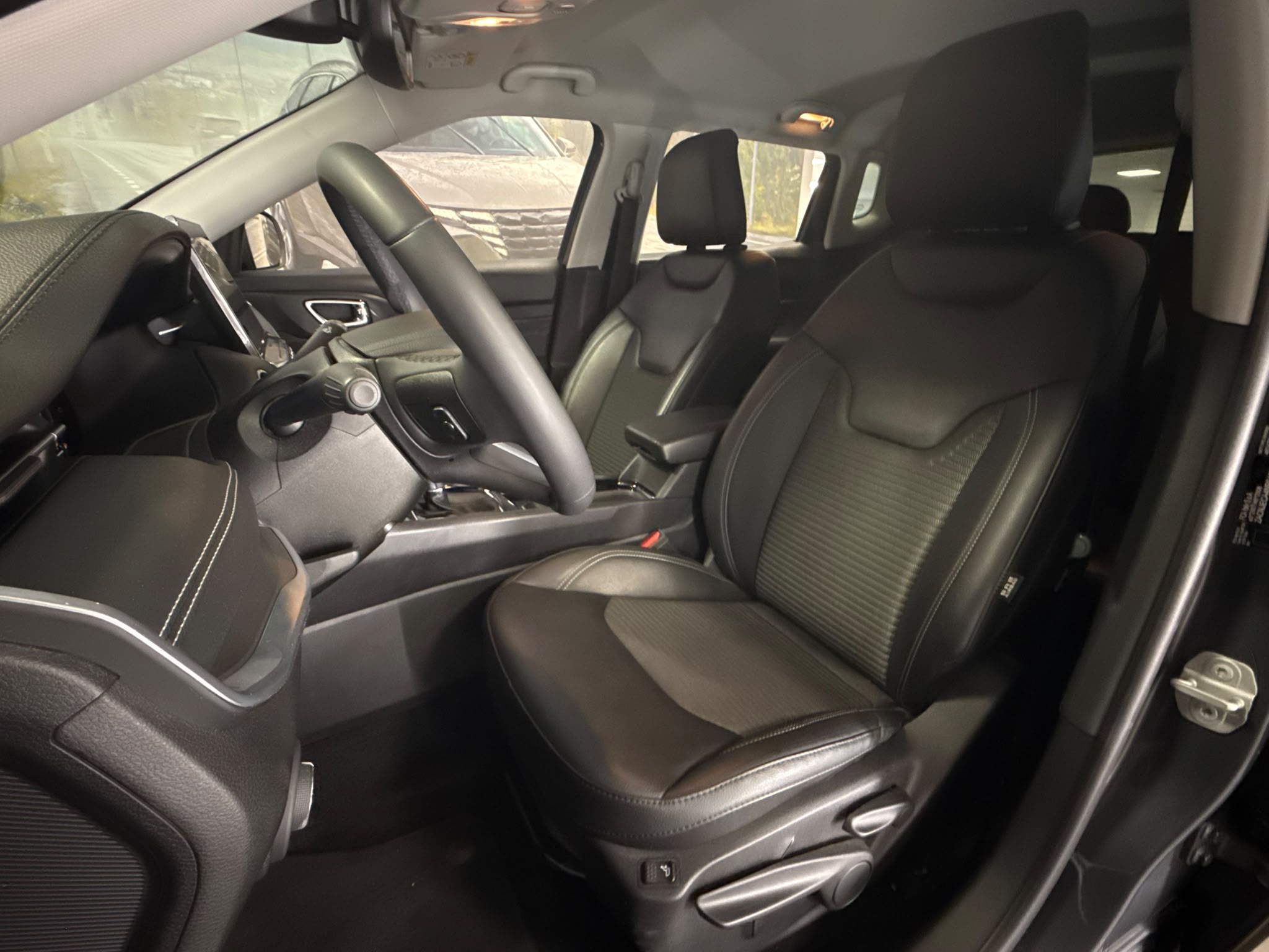 Jeep Compass 2022 - zdjęcie 25
