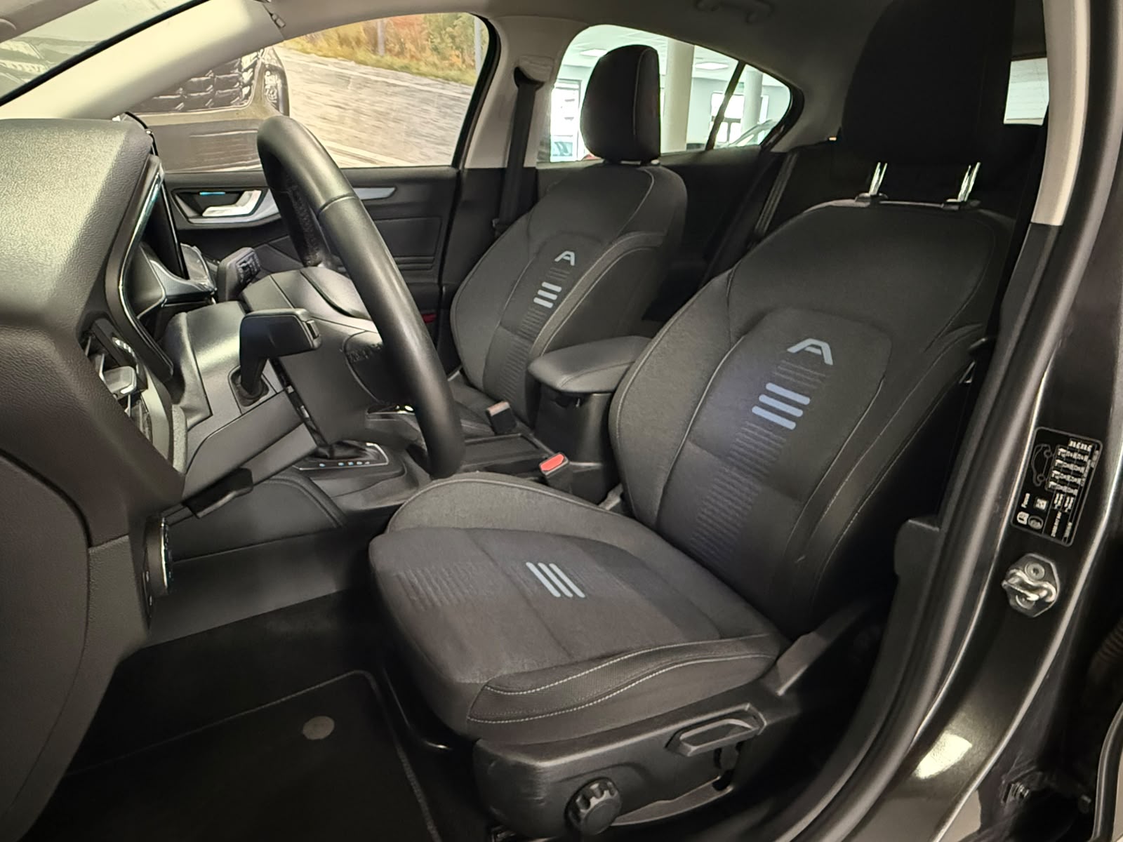 Ford Focus 2024 - zdjęcie 27