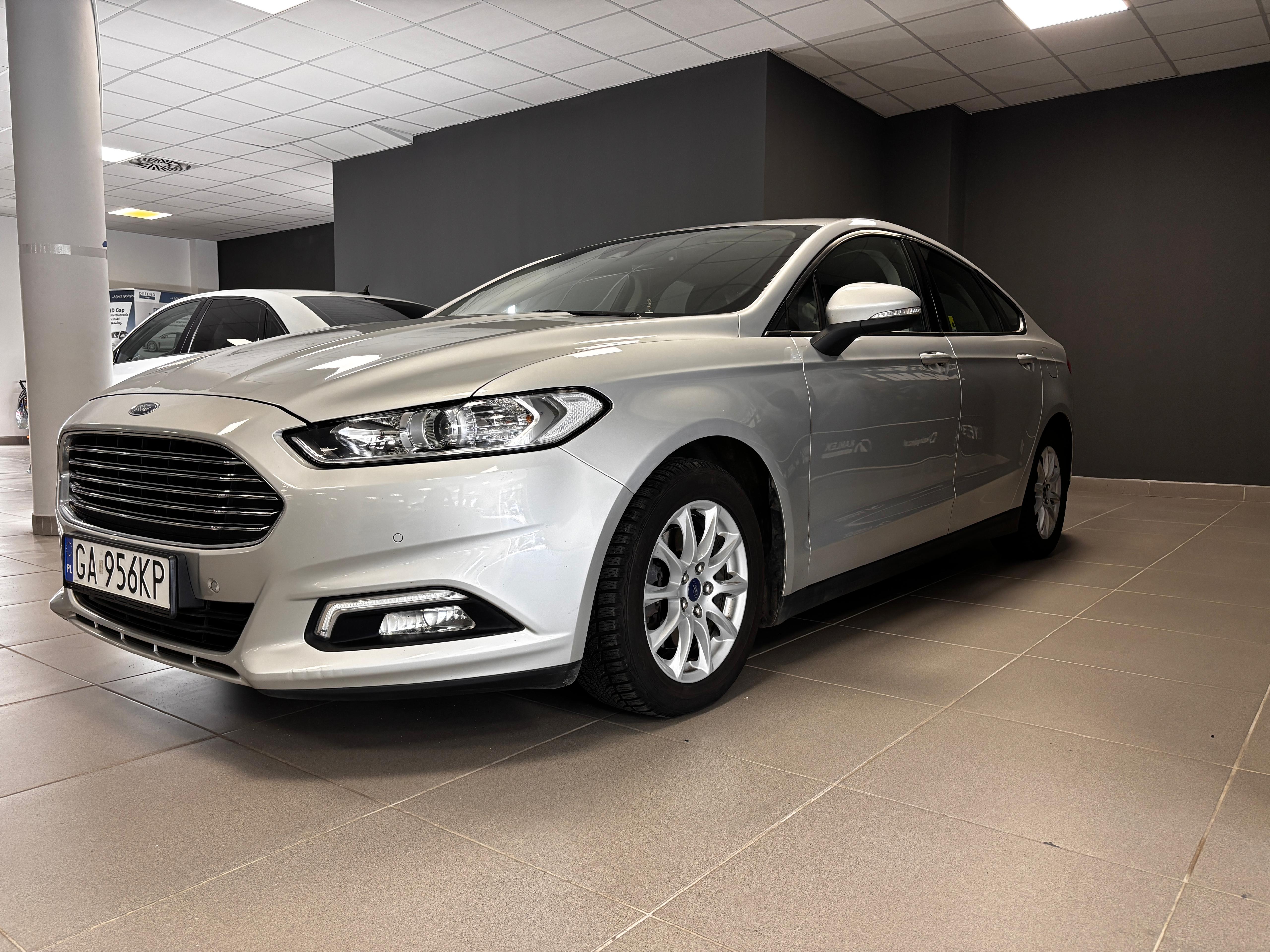 Ford Mondeo 2018 - zdjęcie 3