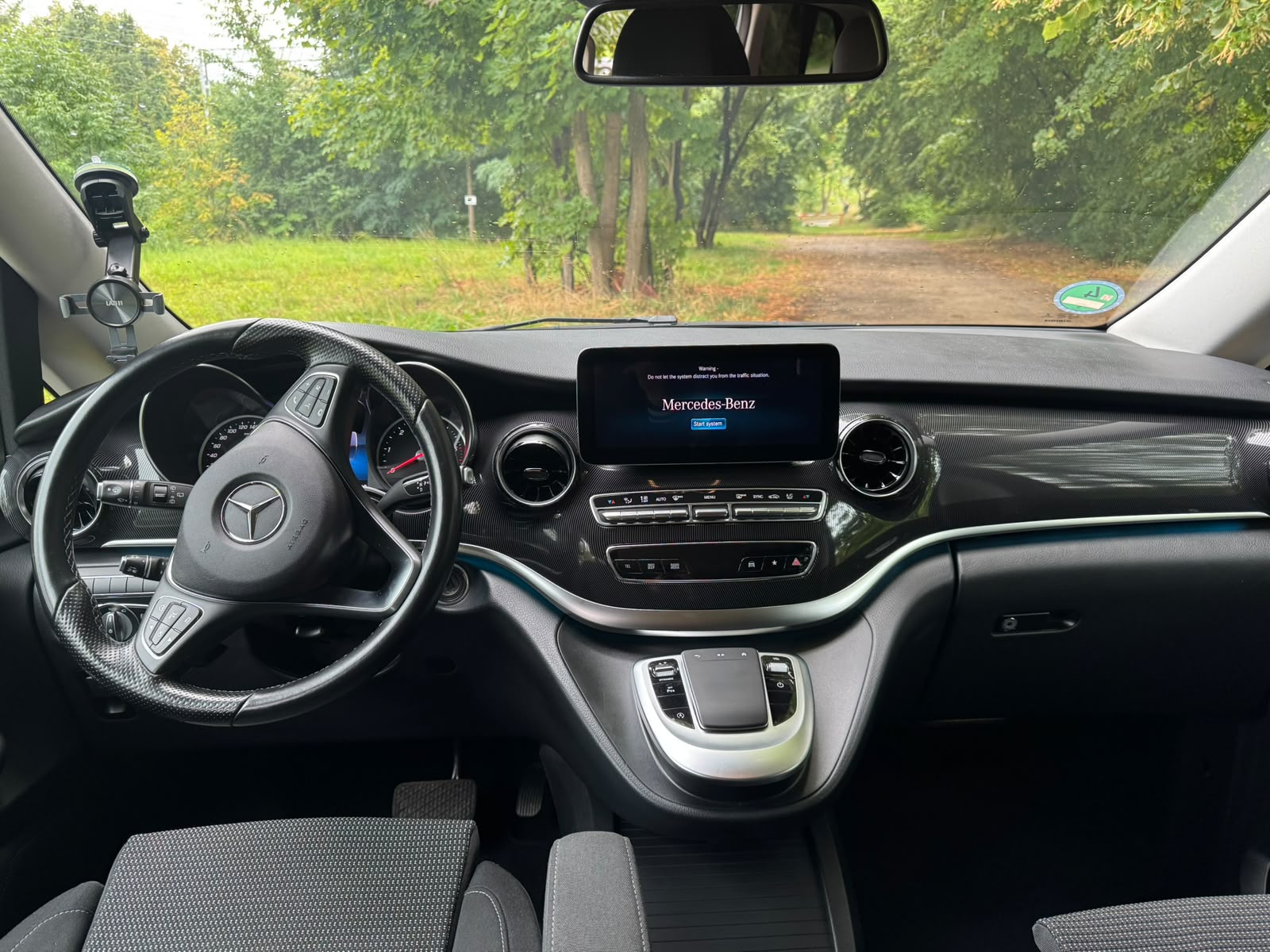 Mercedes-Benz Klasa V 2022 - zdjęcie 10