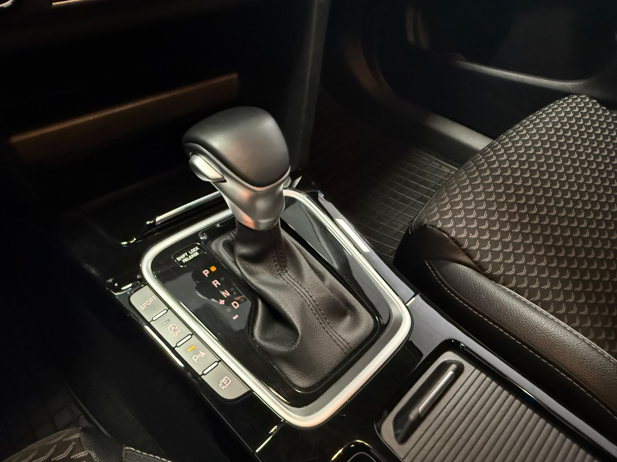 KIA xCeed 2023 - zdjęcie 21