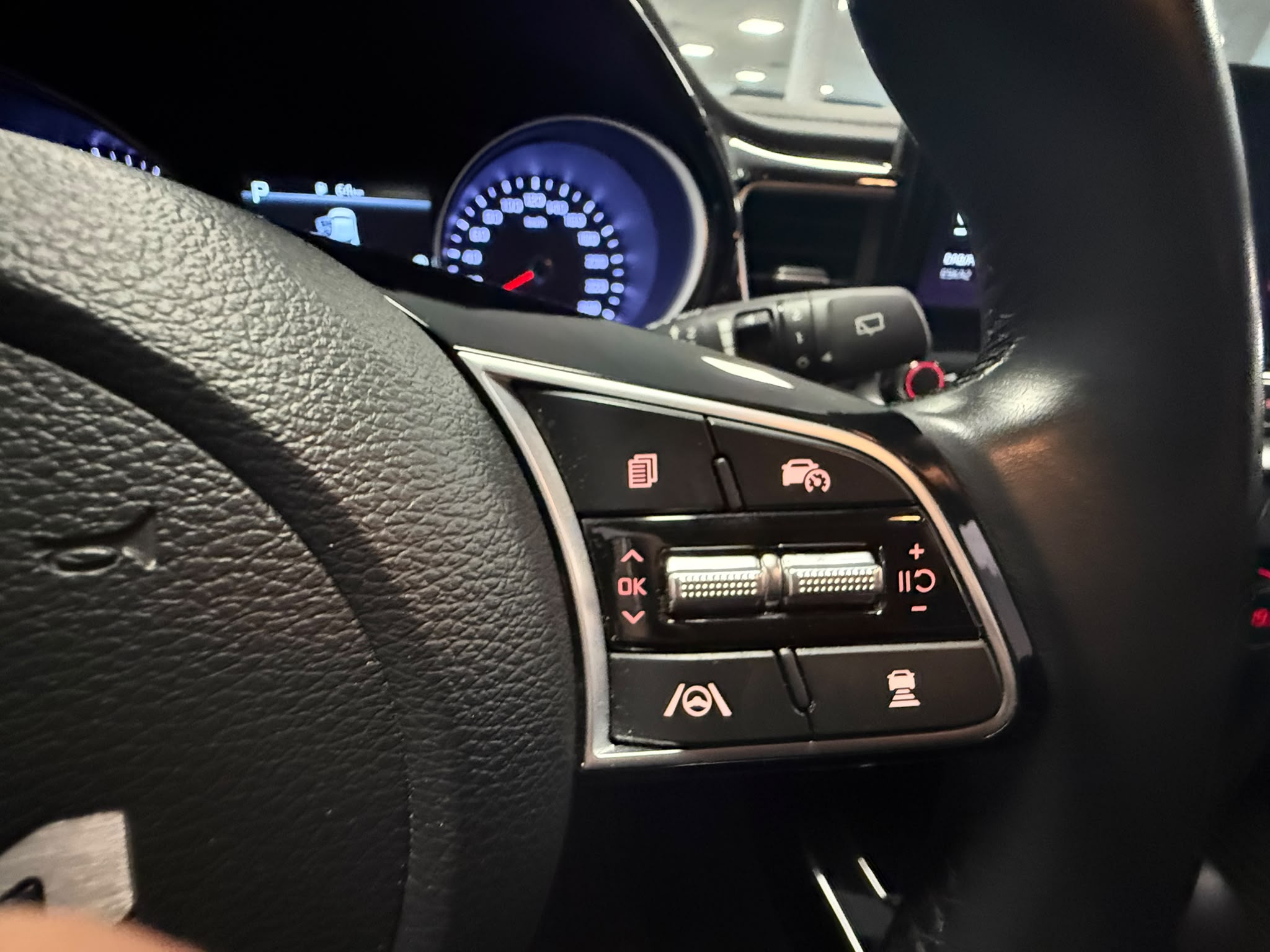 KIA xCeed 2023 - zdjęcie 14