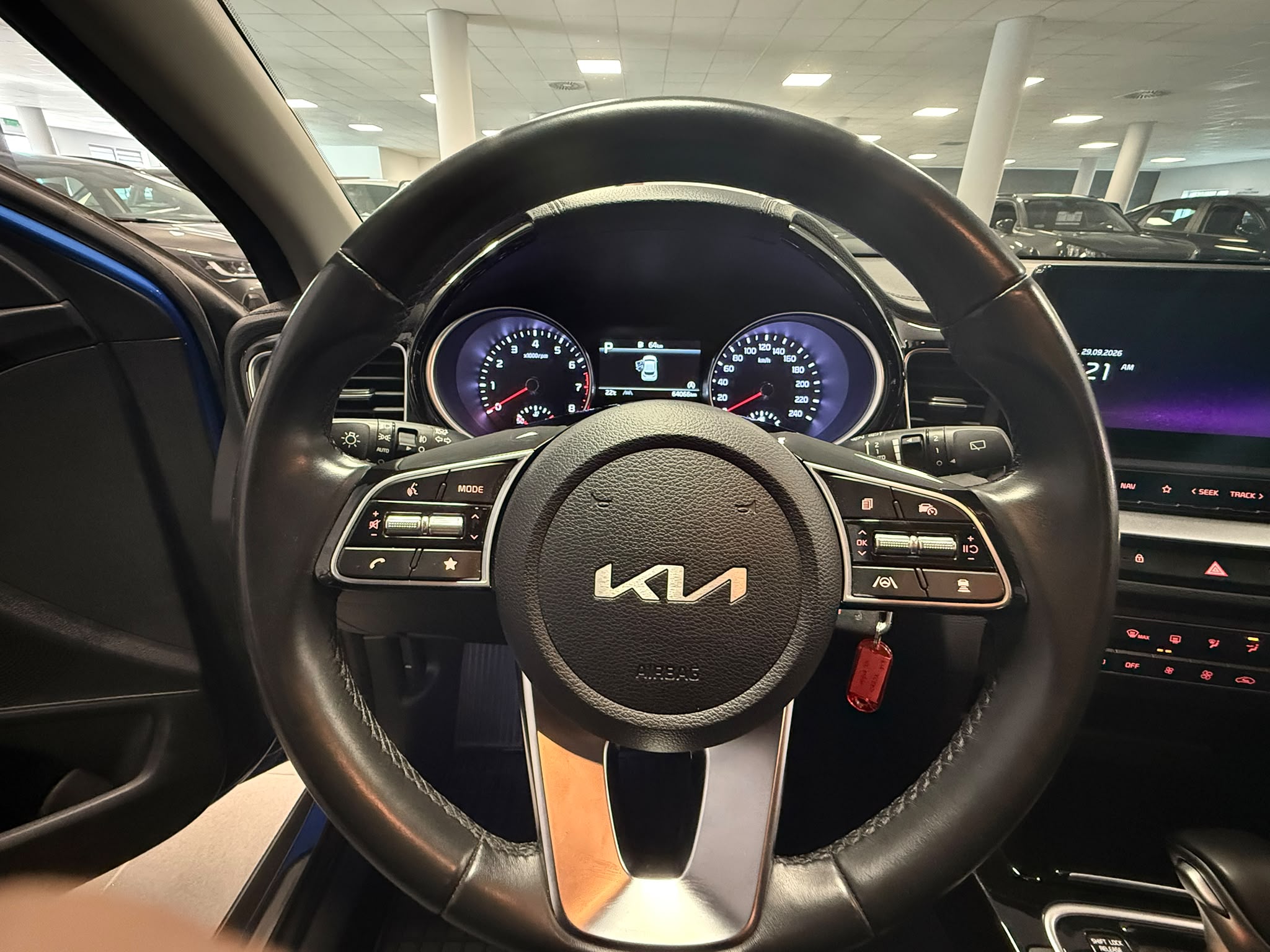 KIA xCeed 2023 - zdjęcie 11