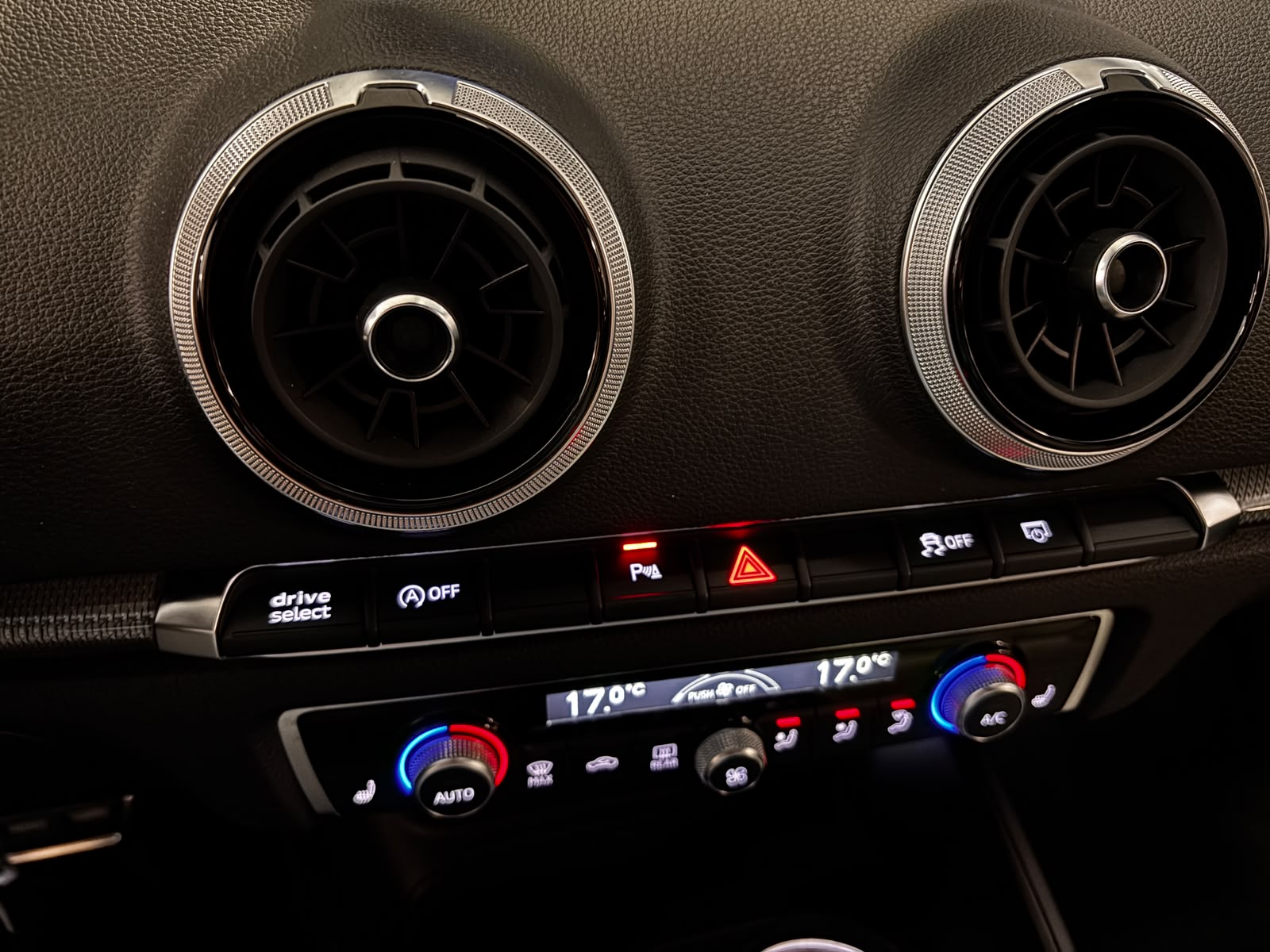 AUDI RS3 2019 - zdjęcie 23