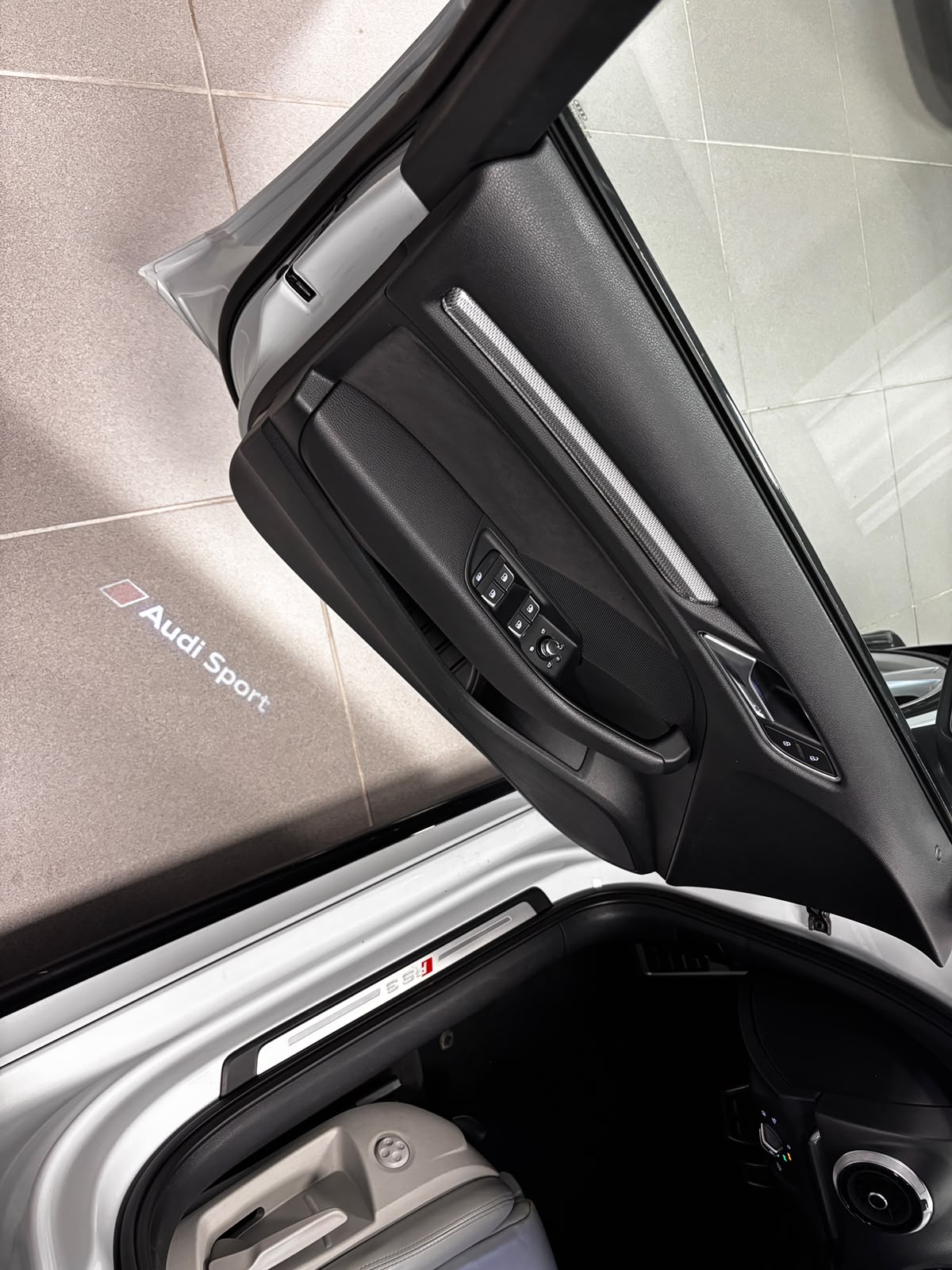 AUDI RS3 2019 - zdjęcie 11