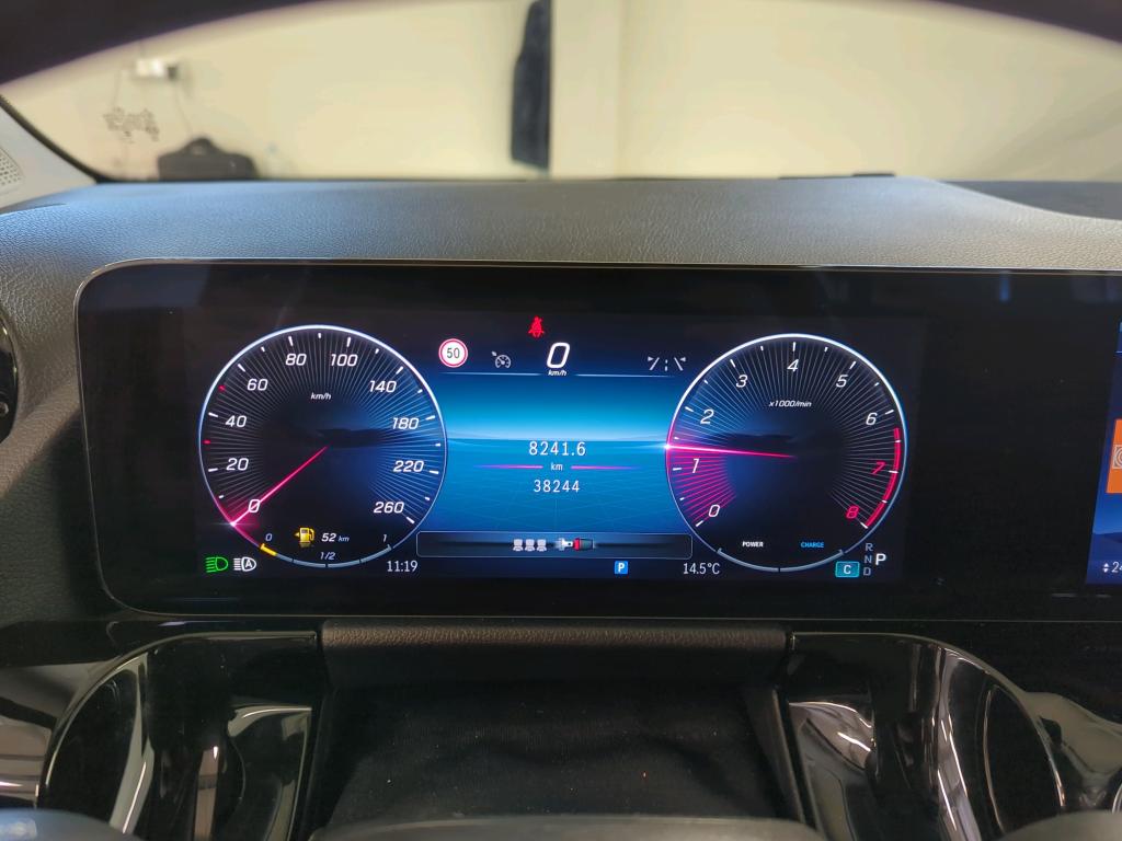 Mercedes-Benz GLA 2023 - zdjęcie 8