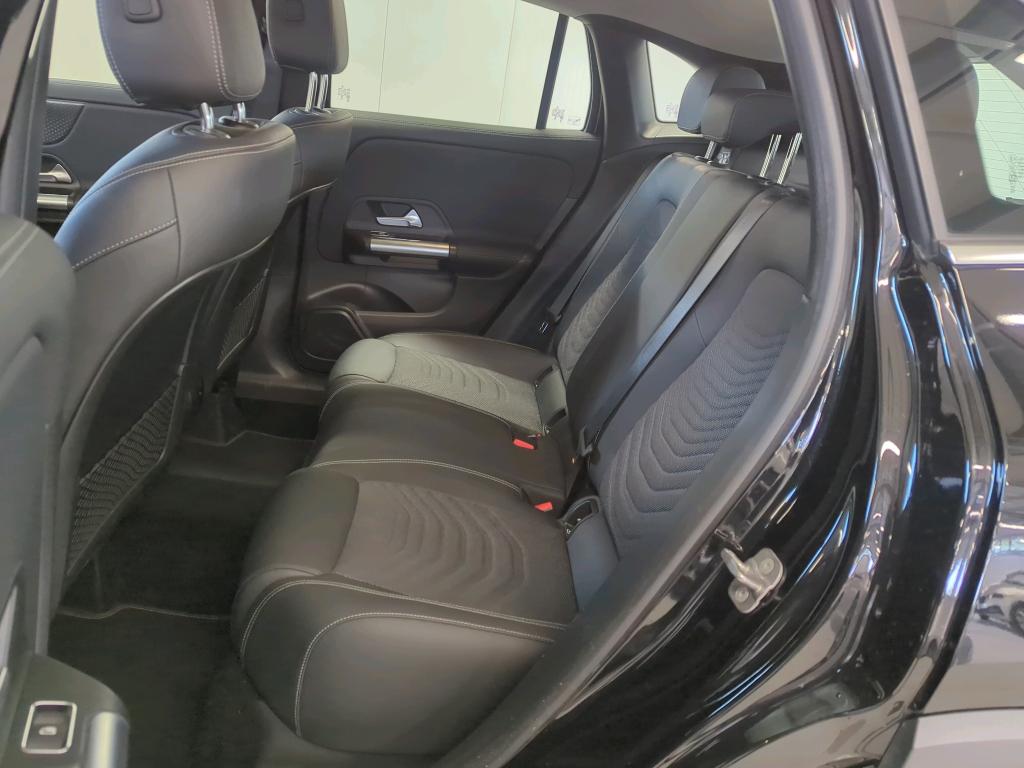 Mercedes-Benz GLA 2023 - zdjęcie 13
