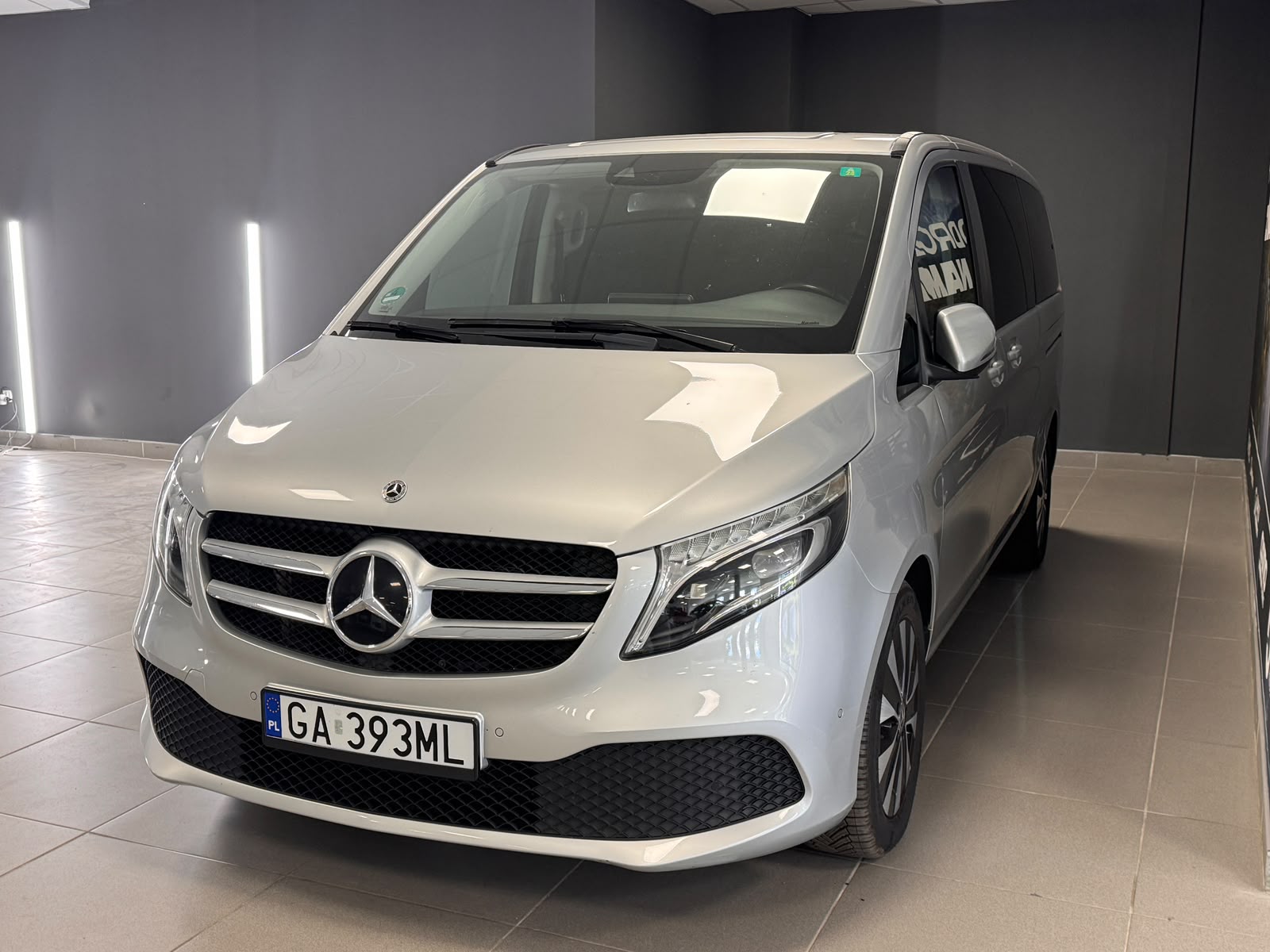Mercedes-Benz Klasa V 2022 - zdjęcie 3
