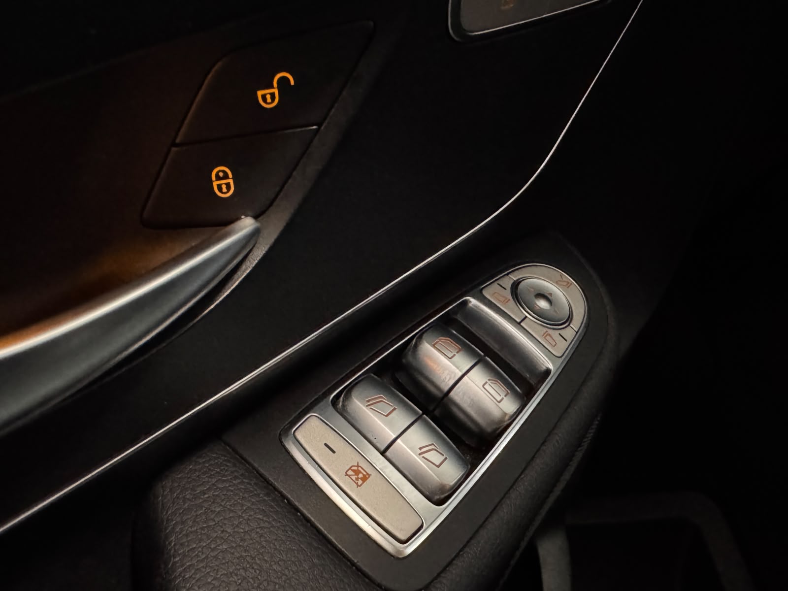 Mercedes-Benz Klasa V 2022 - zdjęcie 24