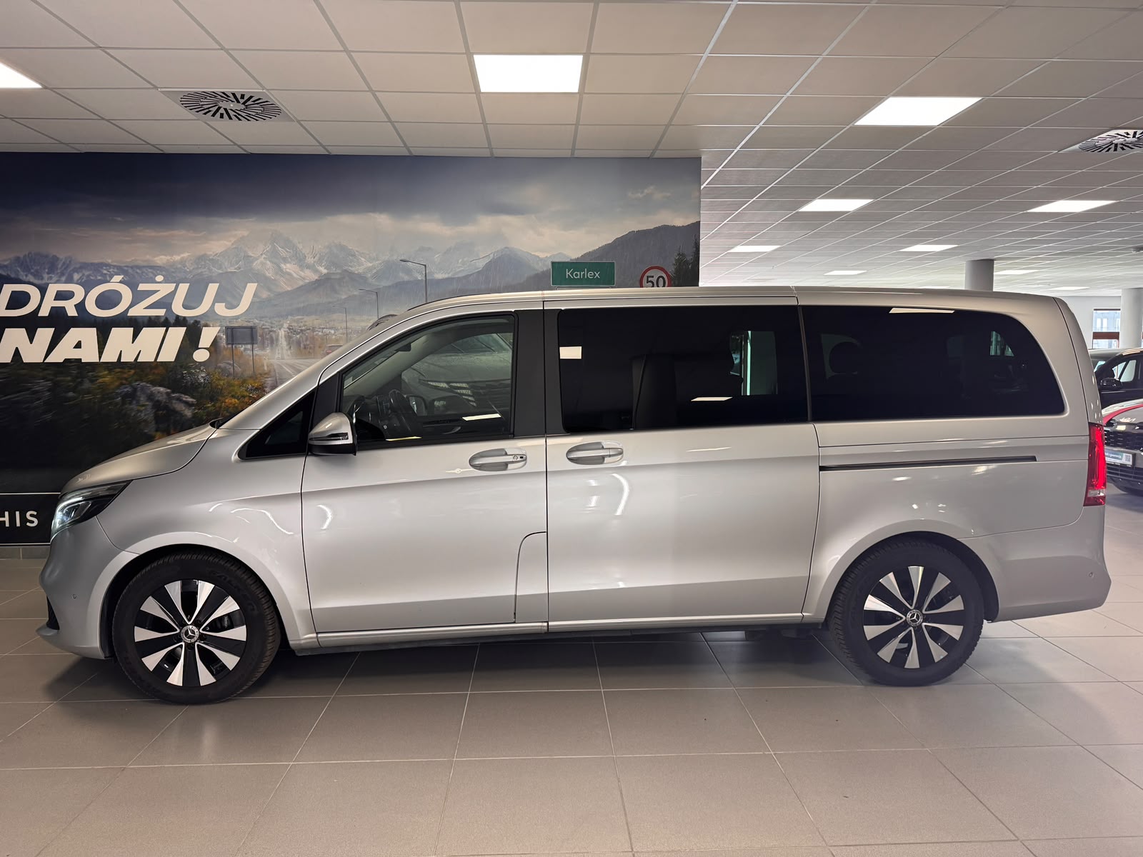 Mercedes-Benz Klasa V 2022 - zdjęcie 4