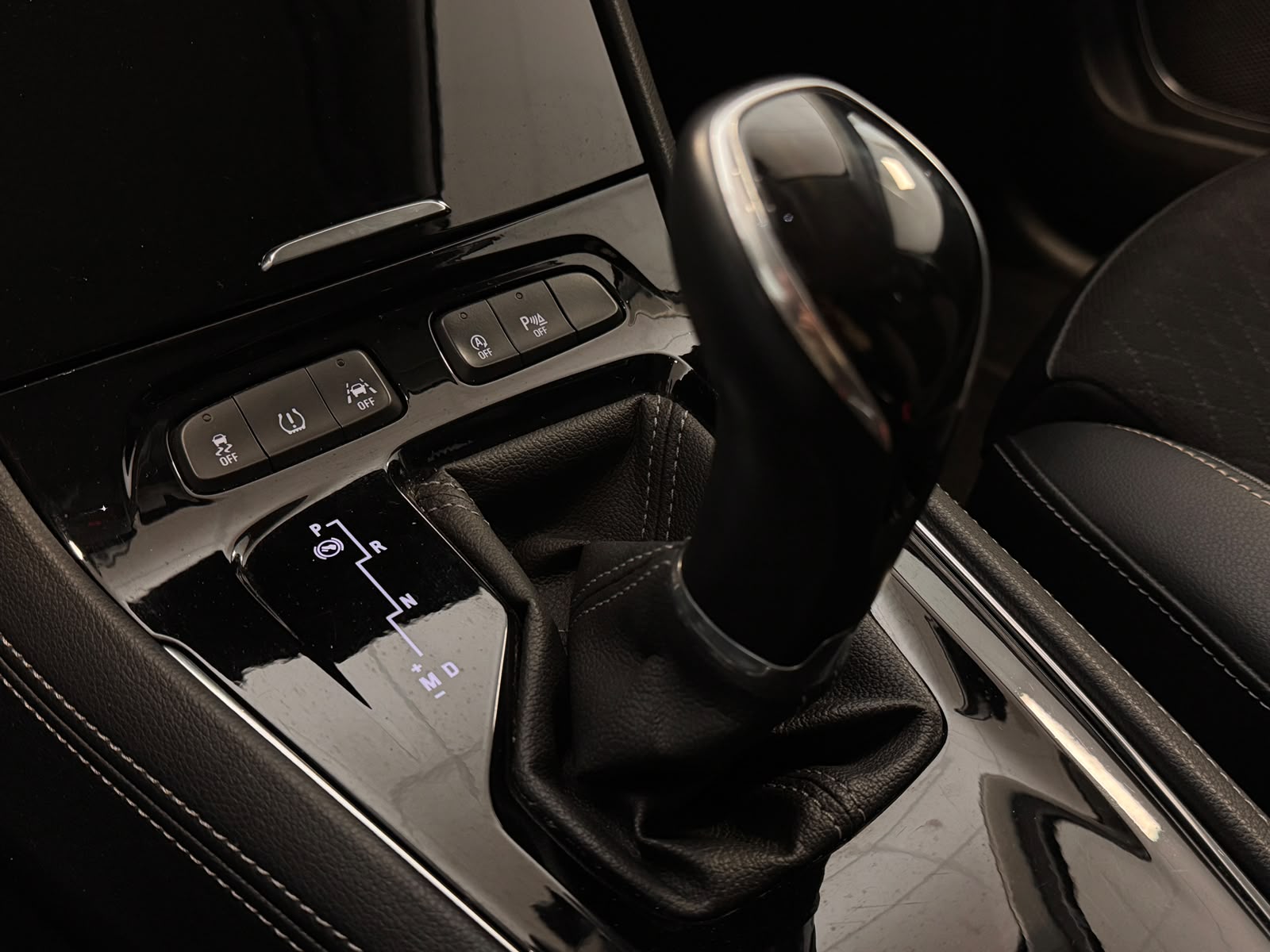 Opel GRANDLAND X 2019 - zdjęcie 16