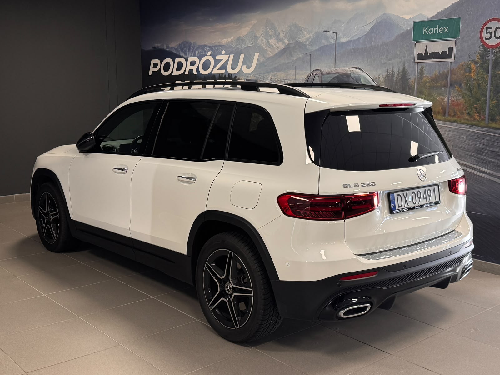 Mercedes-Benz GLB 220 4MATIC 2024 - zdjęcie 7
