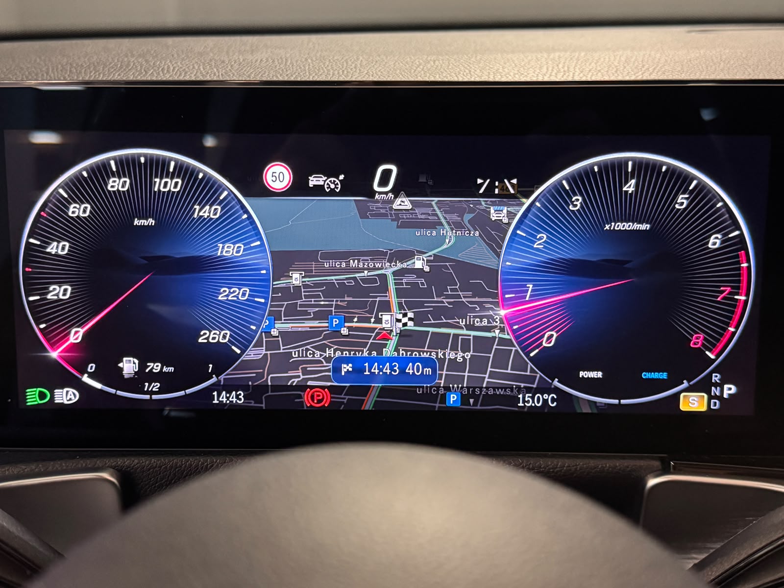 Mercedes-Benz GLB 220 4MATIC 2024 - zdjęcie 13