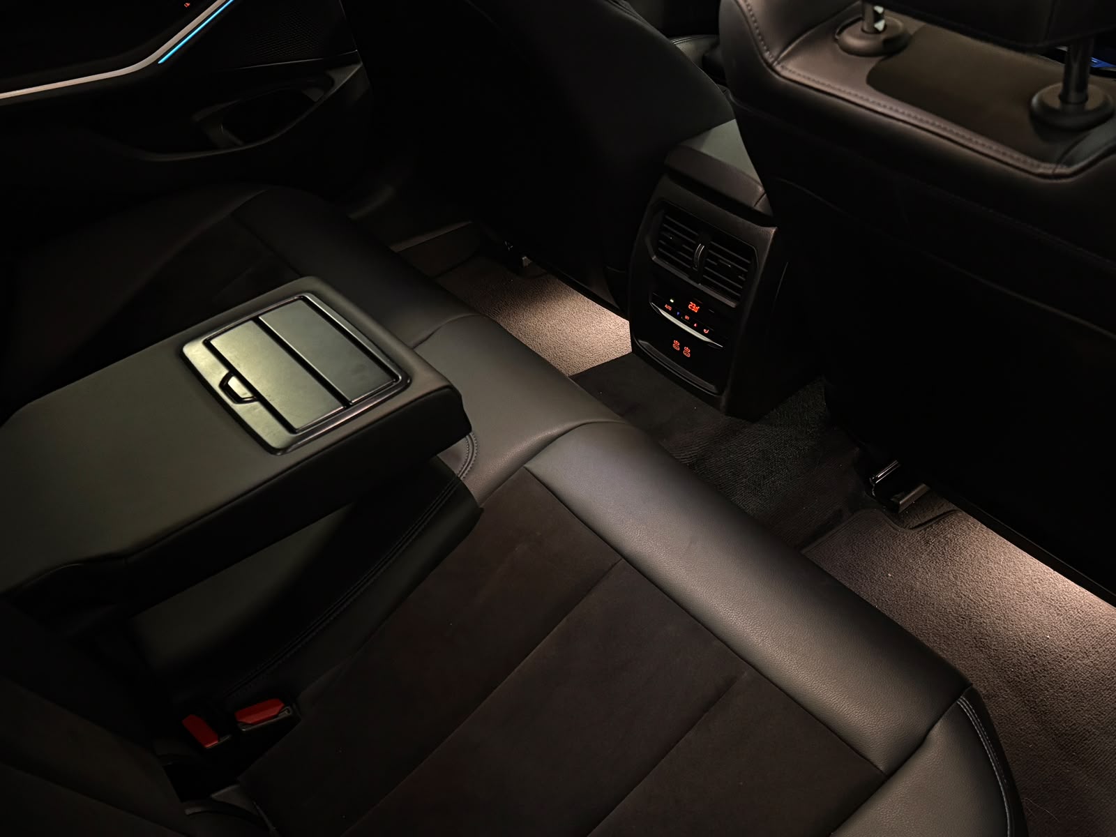 BMW Seria 3 2023 - zdjęcie 26