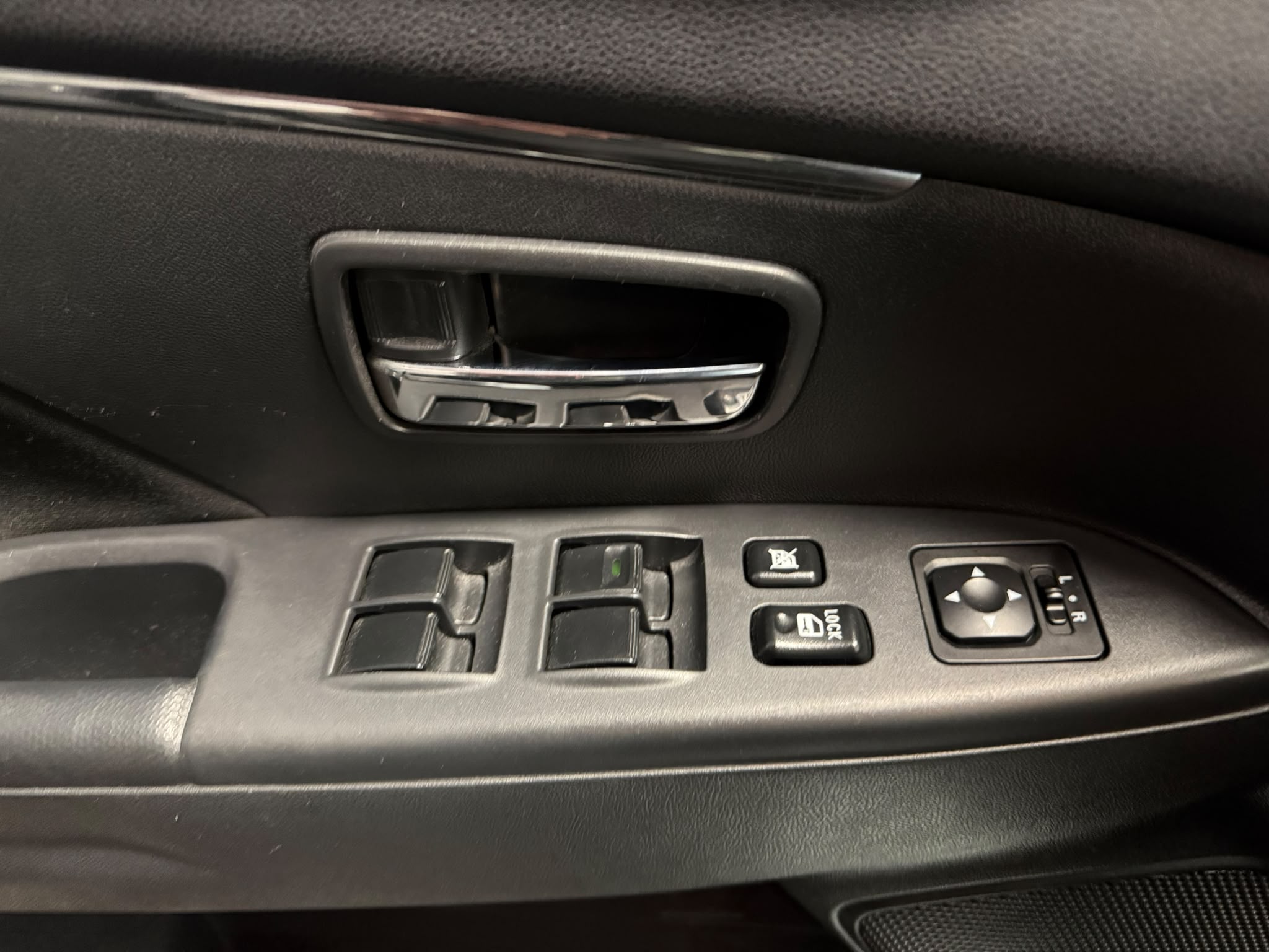 Mitsubishi Outlander Sport 2020 - zdjęcie 27