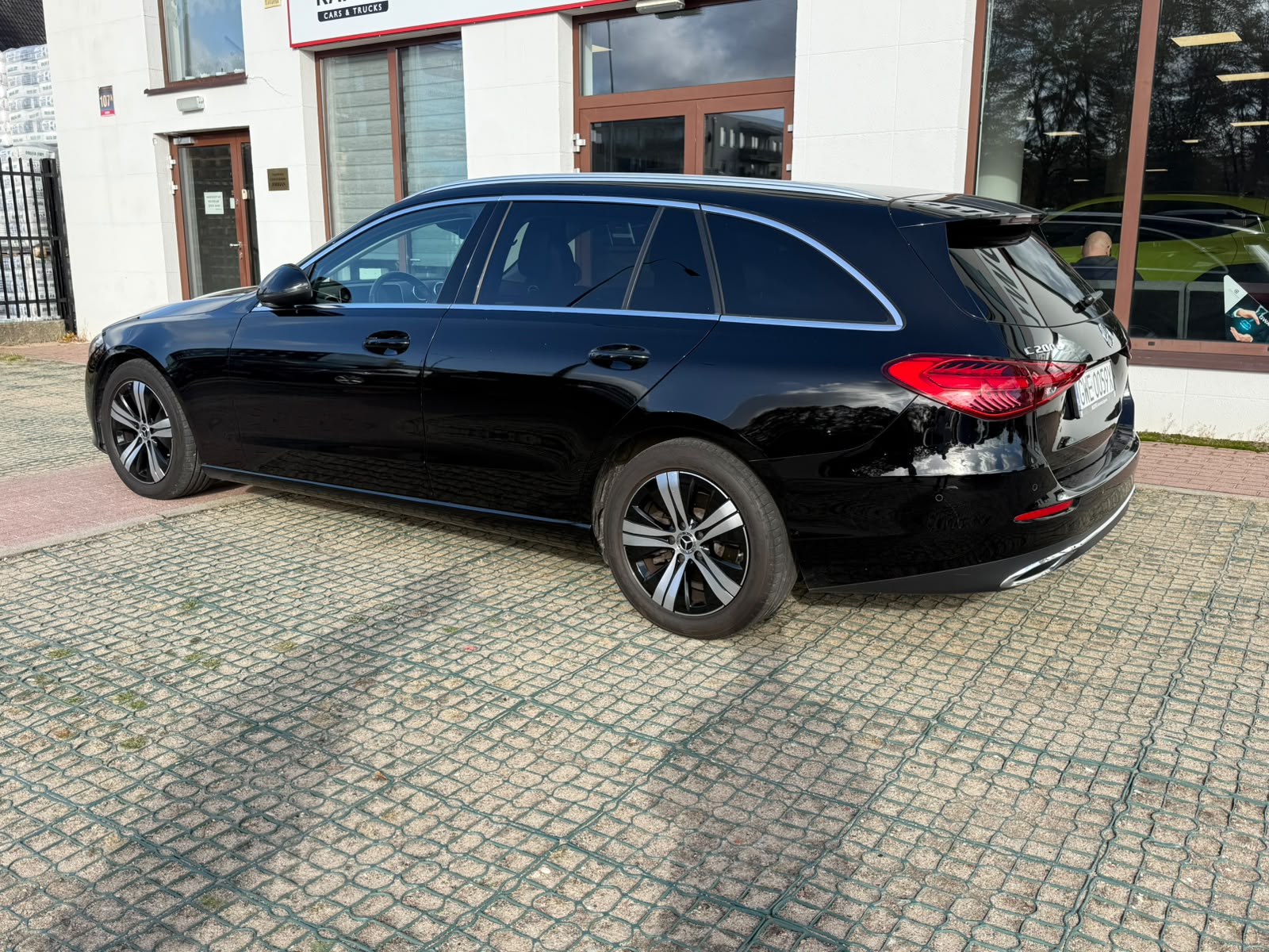 Mercedes-Benz c 200 2022 - zdjęcie 2