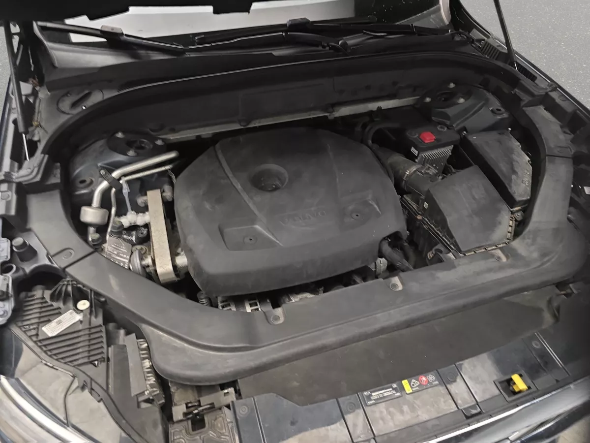 Volvo XC60 2019 - zdjęcie 15